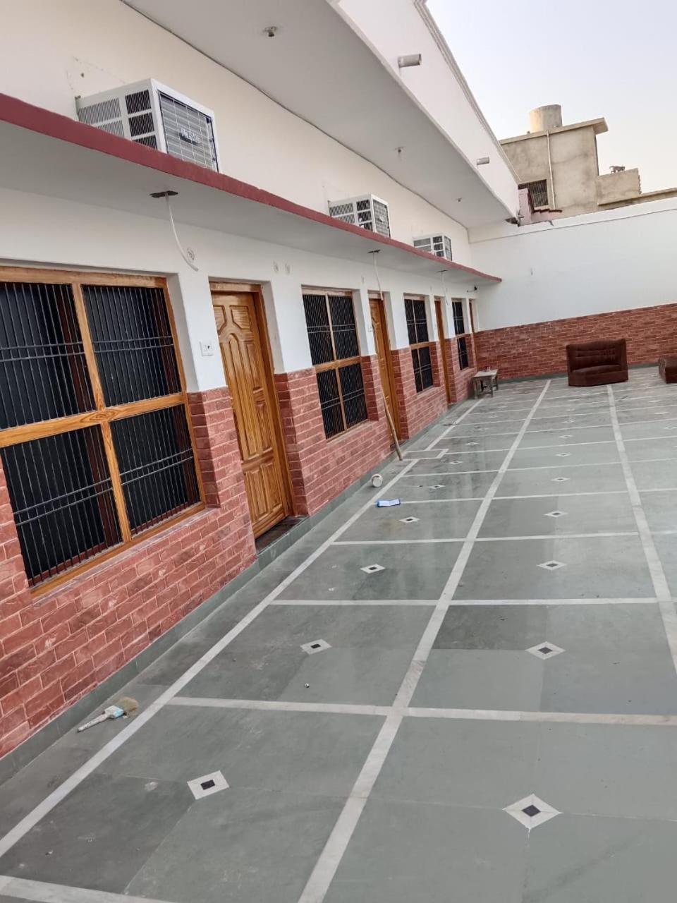 Hotel Vijay Palace Ayodhya Exterior photo